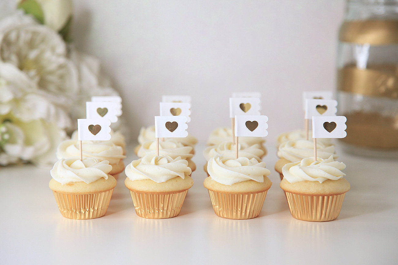 Guia Completo: Como Escolher o Topper de Cupcake Perfeito para Sua Festa; DIY Toppers para Cupcake: Crie Enfeites Incríveis em Casa (Passo a Passo); Toppers de Cupcake Personalizados: Ideias Criativas para Cada Ocasião; Tamanhos e Materiais de Toppers para Cupcake: O Que Você Precisa Saber; Onde Comprar Toppers para Cupcake: Dicas de Lojas e Preços