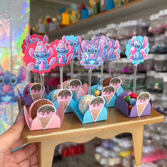 Guia Completo: Como Escolher o Topper de Cupcake Perfeito para Sua Festa; DIY Toppers para Cupcake: Crie Enfeites Incríveis em Casa (Passo a Passo); Toppers de Cupcake Personalizados: Ideias Criativas para Cada Ocasião; Tamanhos e Materiais de Toppers para Cupcake: O Que Você Precisa Saber; Onde Comprar Toppers para Cupcake: Dicas de Lojas e Preços