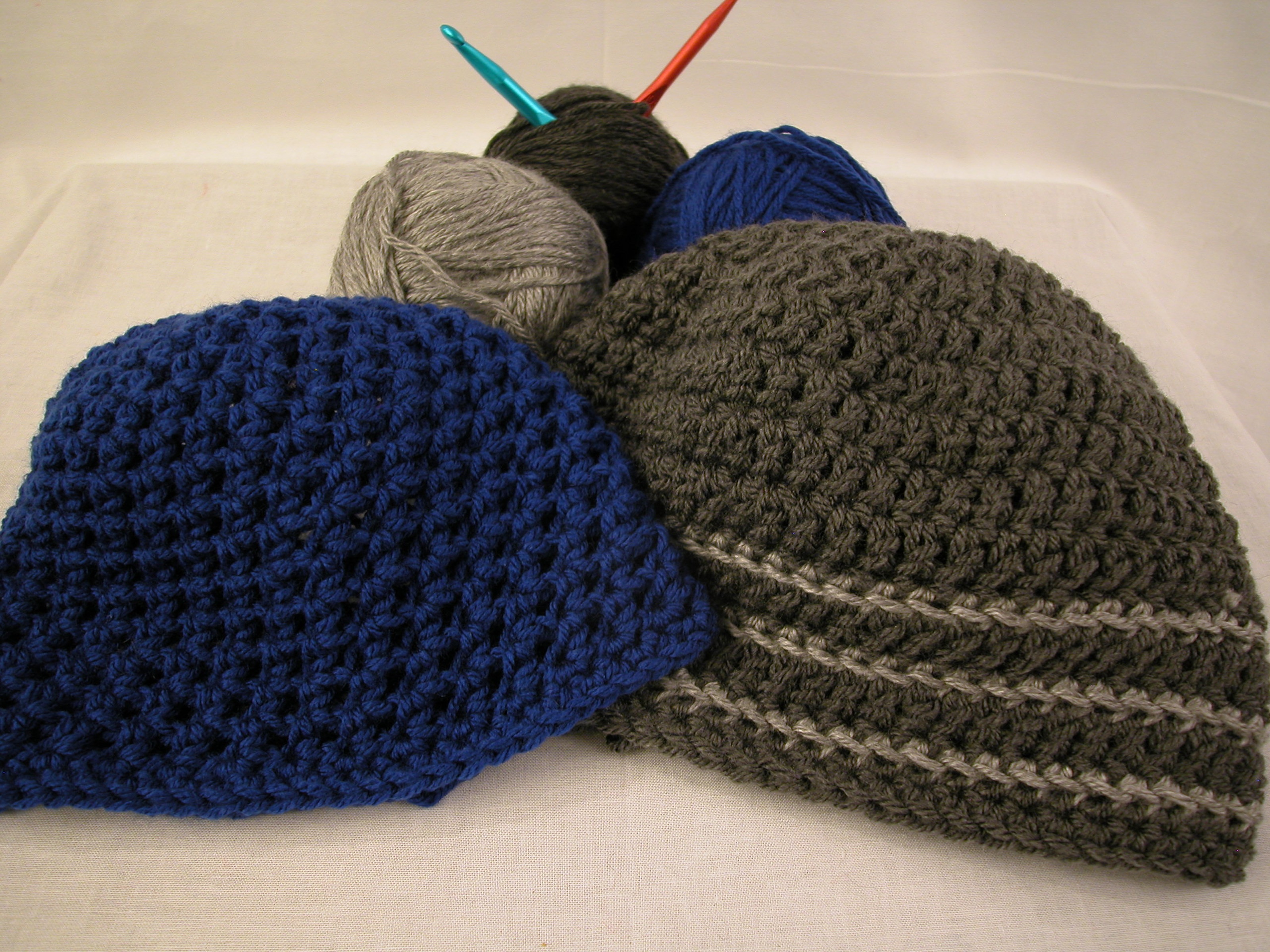 Os Melhores Fios e Agulhas para Toucas de Crochê Masculinas: Um Guia para Artesãos