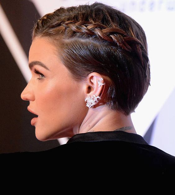 trança embutida cabelo curto
