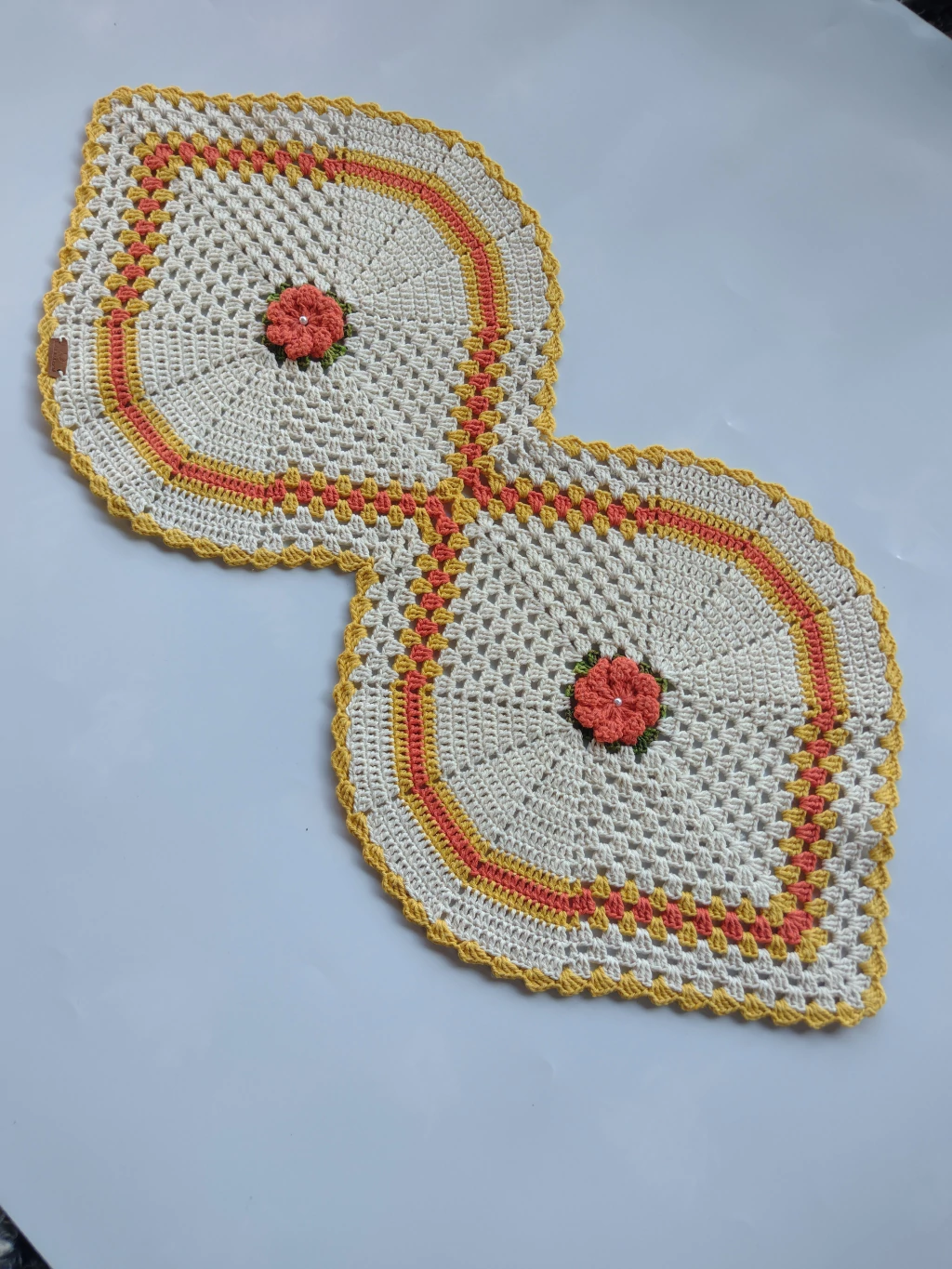 Passo a Passo: Trilho de Mesa de Crochê com Flores e Squares para Iniciantes