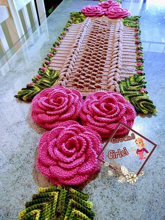 Passo a Passo: Trilho de Mesa de Crochê com Flores e Squares para Iniciantes
