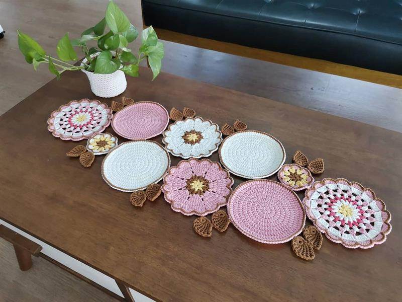 Trilho de Mesa de Crochê Corações: O Modelo Viral e Como Replicá-lo