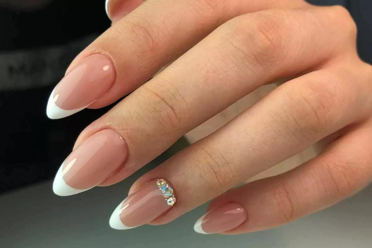 unha almond nude