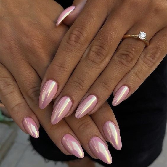 nail art unha amendoada rosa