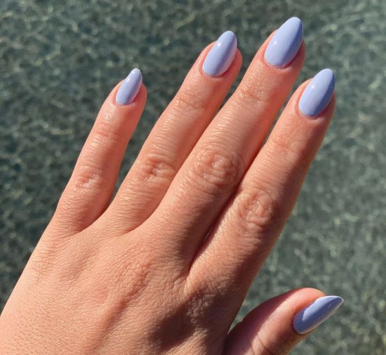 inspiração unha amendoada azul