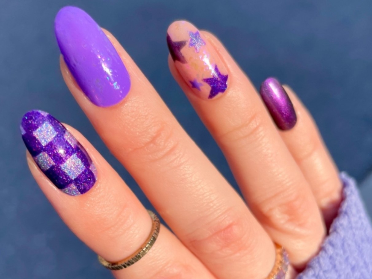 unhas de gel roxo com degradê