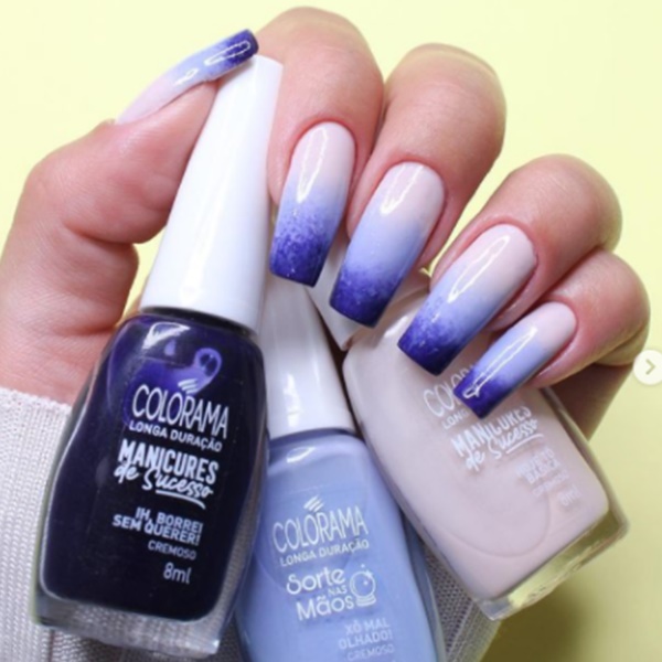 5 ideias de títulos para posts sobre unhas com duas cores:
1. Unhas Degradê: O Guia Completo para um Efeito Suave e Elegante
2. Francesinha Colorida: Reinvente a Clássica com Duas Cores Vibrantes
3. Unhas Bicolor: Inspire-se em Combinações Ousadas e Modernas
4. Técnica de Espiral e Marmorizado: Novas Formas de Usar Duas Cores nas Unhas
5. As Melhores Combinações de Cores para Unhas com Duas Tonalidades