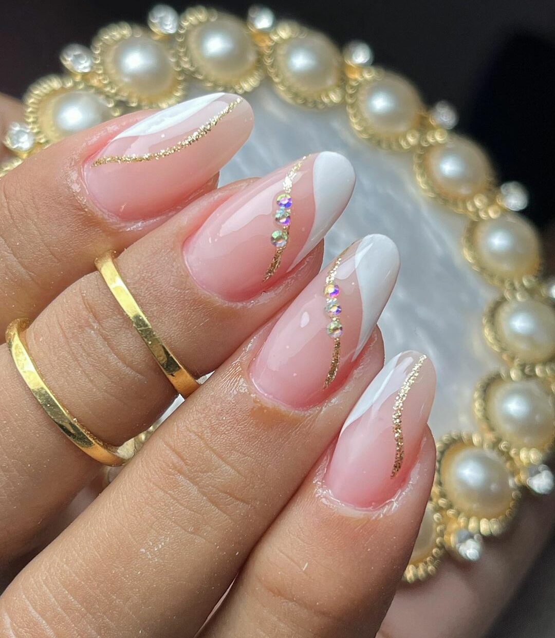 unha decorada simples amendoada