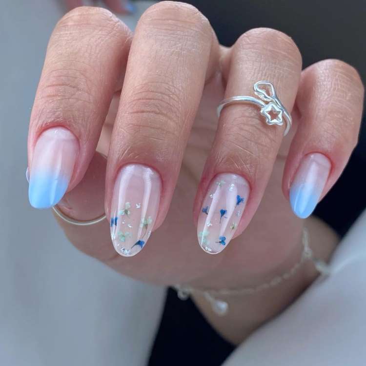 unha decorada simples amendoada