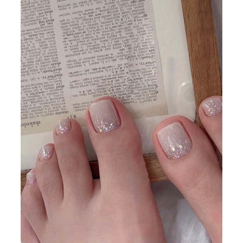 unhas pé curtas