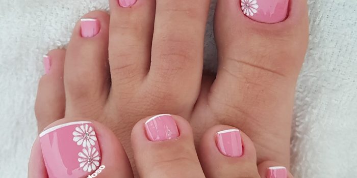 cores de esmalte para mãos vs. pés: qual a melhor combinação