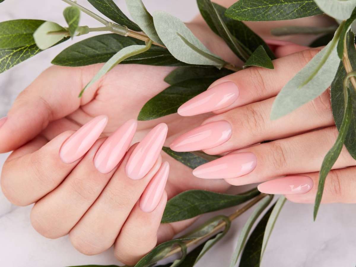 unhas em gel natural