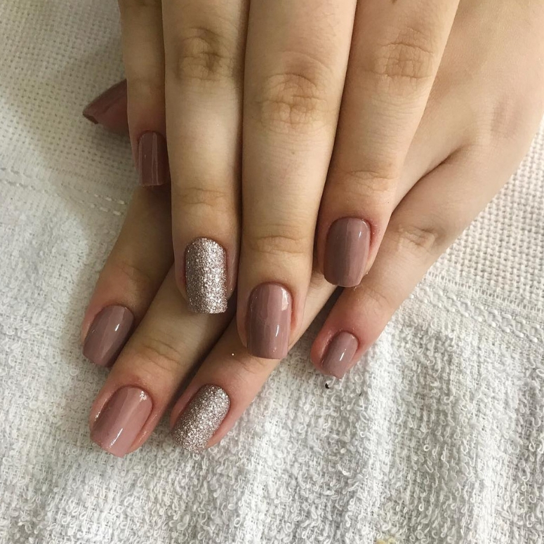 Top Coat e Durabilidade: Dicas Essenciais para Unhas Nude Impecáveis