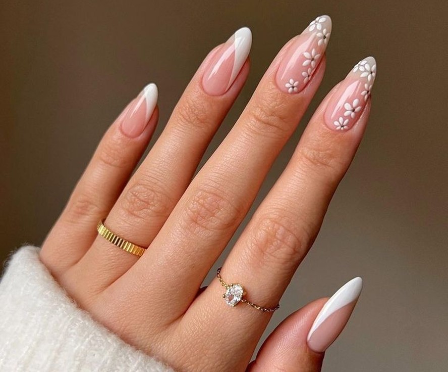 Top Coat e Durabilidade: Dicas Essenciais para Unhas Nude Impecáveis