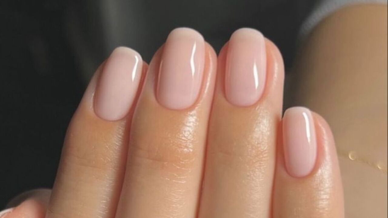 unha almond curta