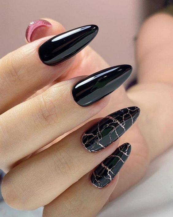 unha preta decorada gel