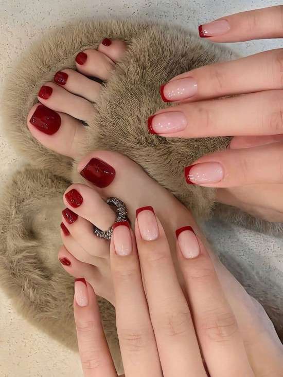 unha vermelha no pe