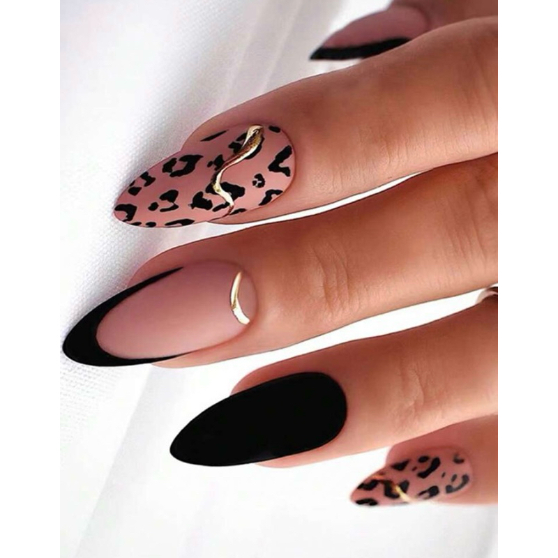 Unhas amendoadas pretas com francesinha