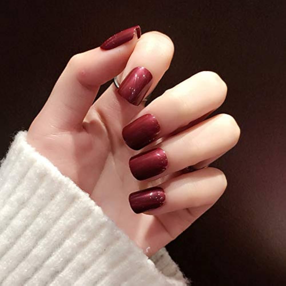 unhas vermelhas para festa