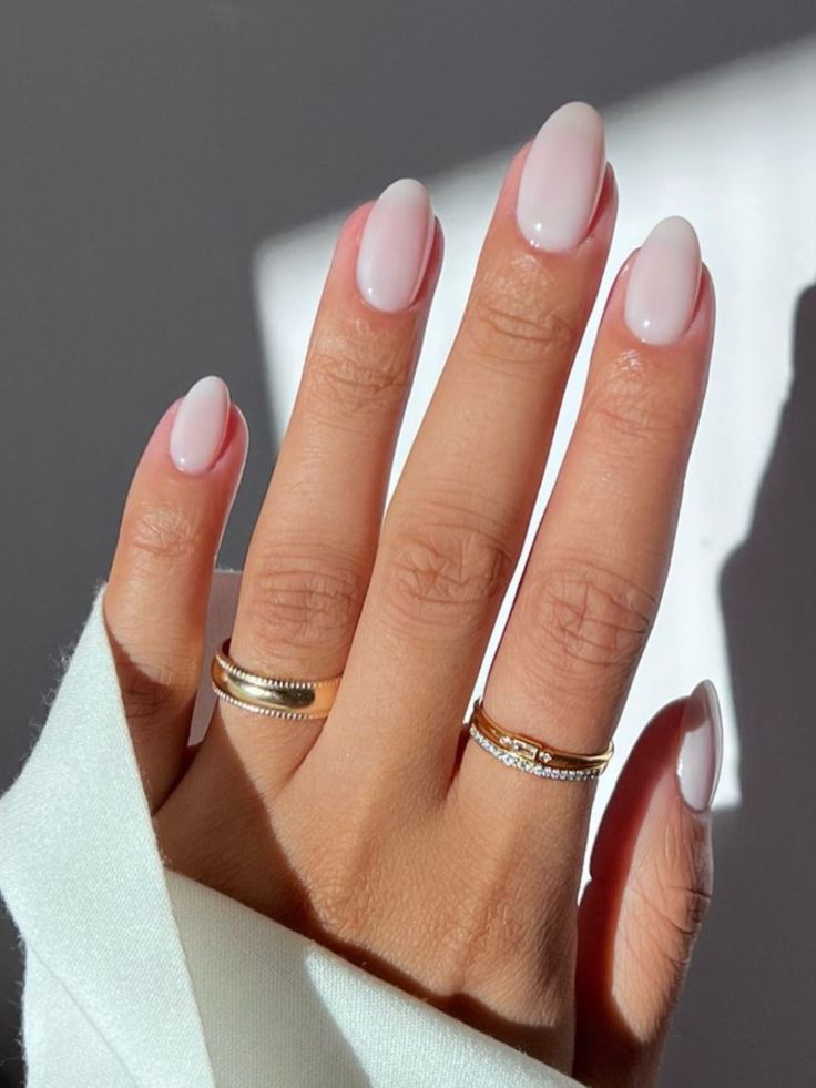 Esmalte off-white estética rich girl