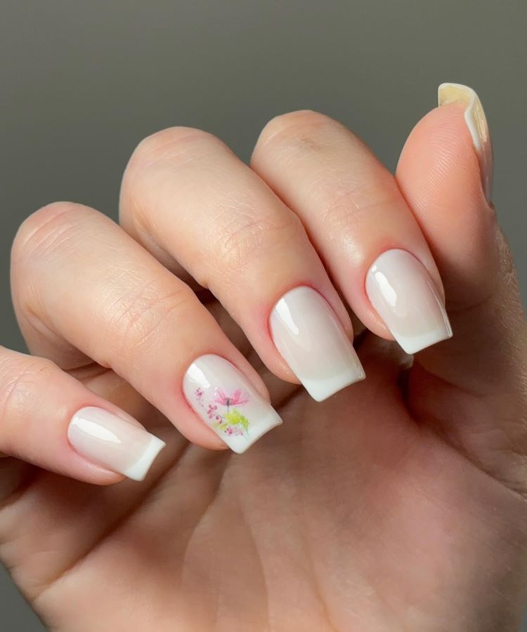 unhas amendoadas versus ovais qual formato é mais delicado