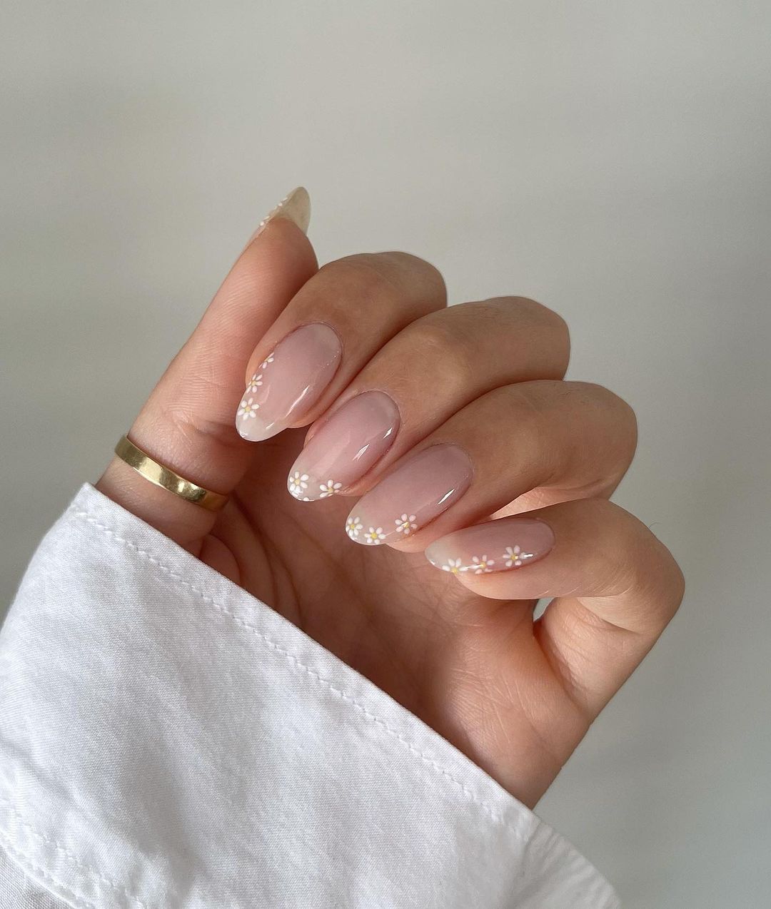unhas de gel nude