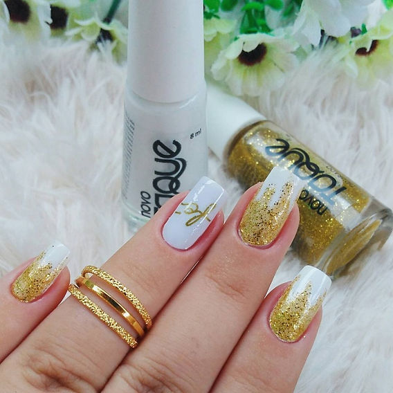 unhas com glitter ano novo