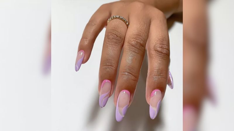 unha francesinha roxa com glitter passo a passo