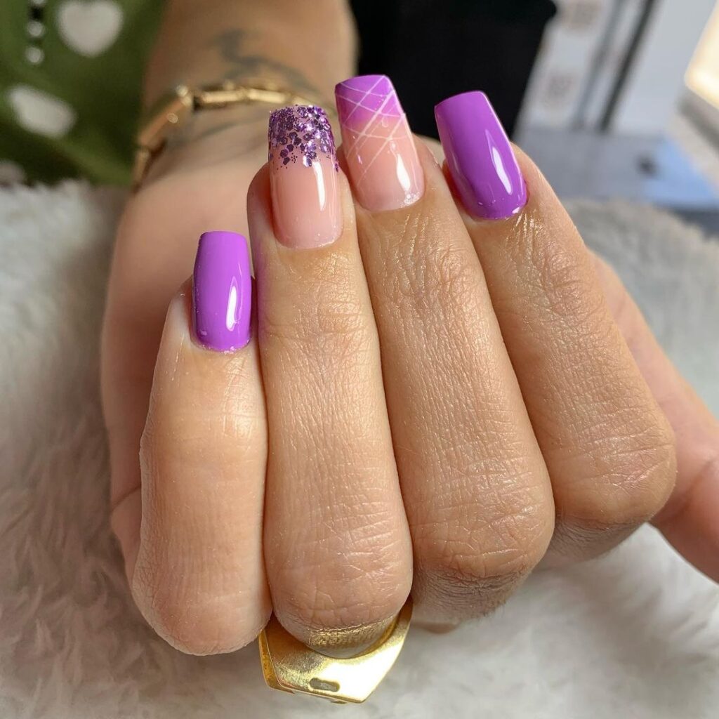 unhas decoradas roxo