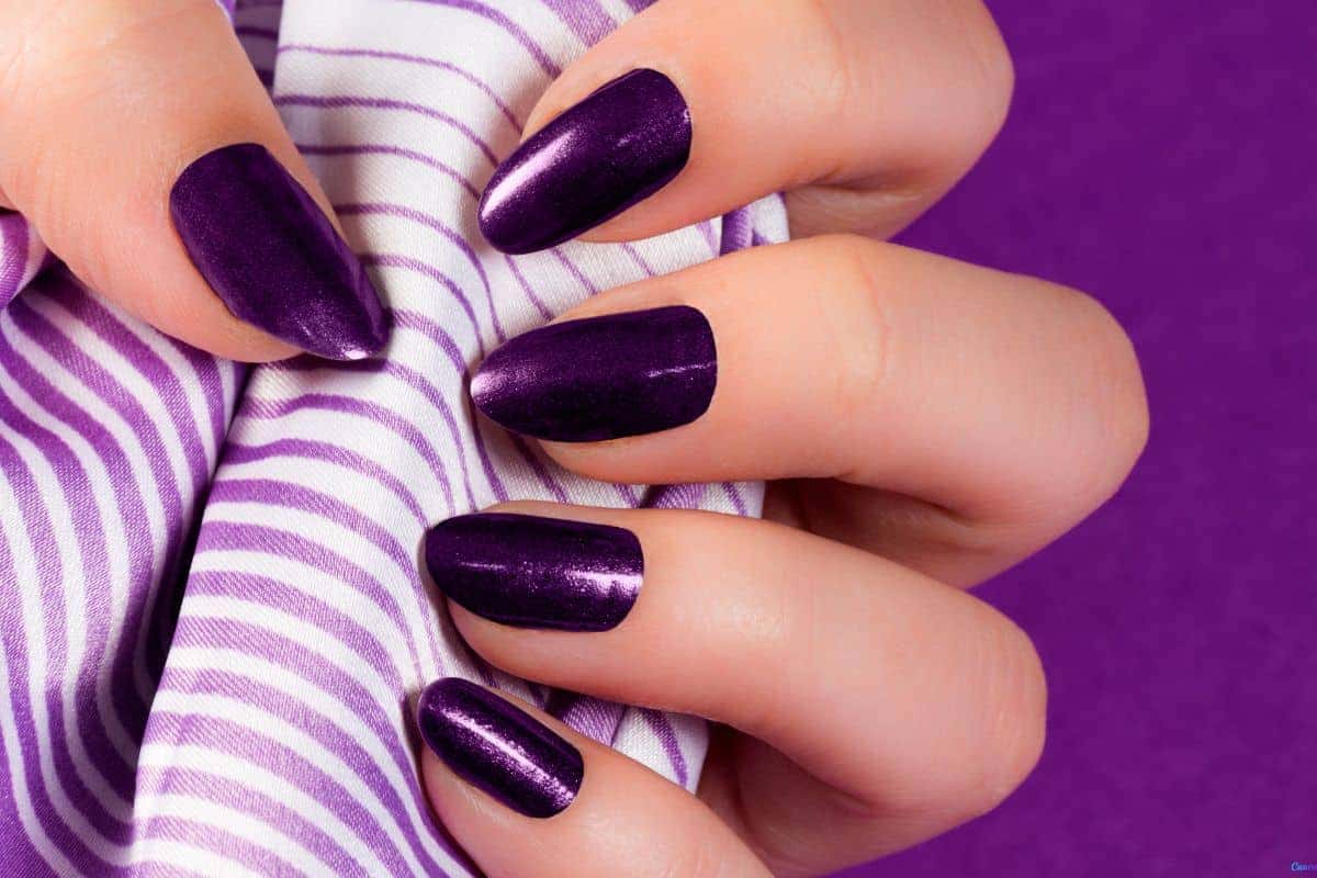 unhas decoradas roxo