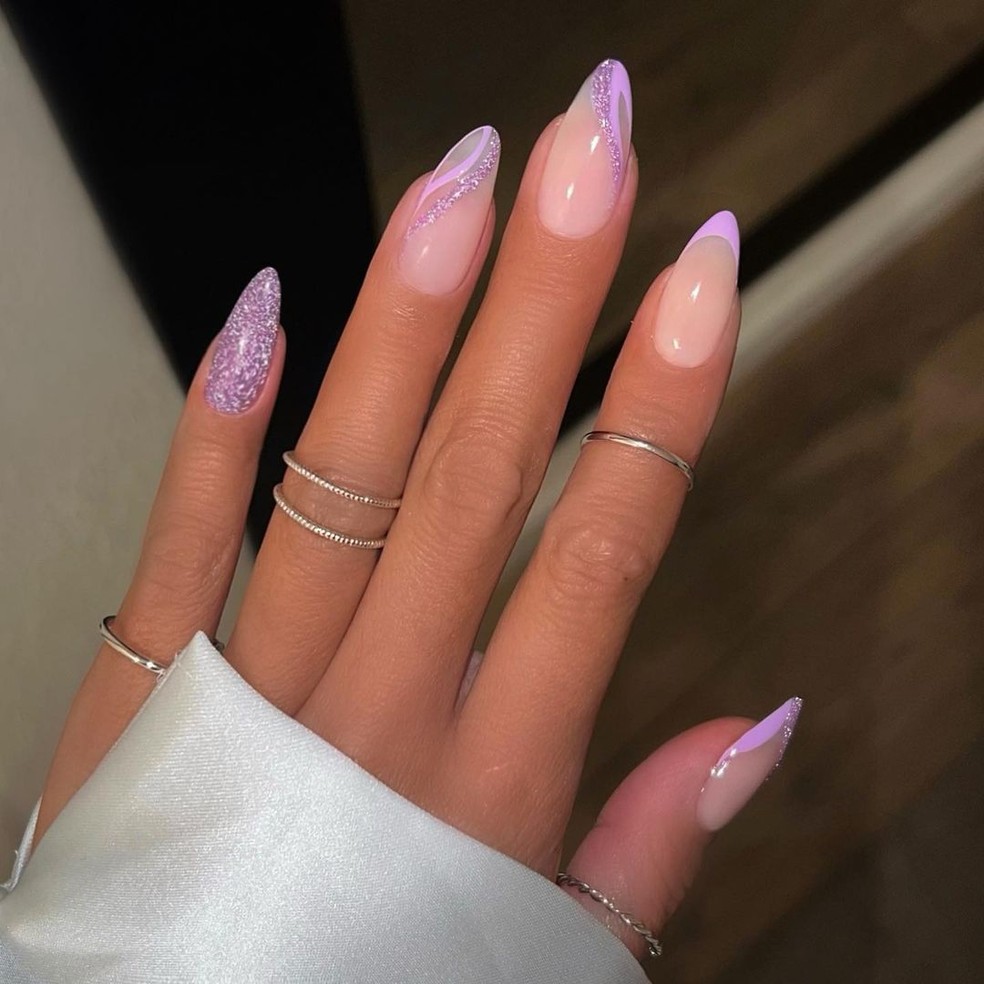 unhas decoradas roxo