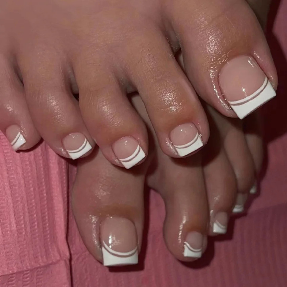 unhas do pé delicadas
