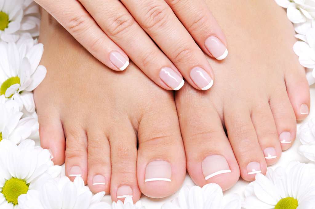 unhas quadradas pé