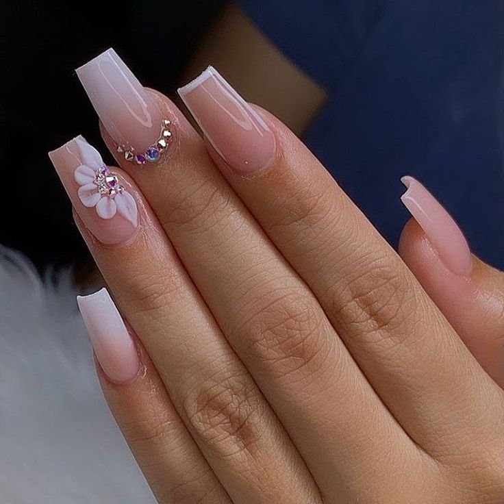 Unhas elegantes 2025 oval