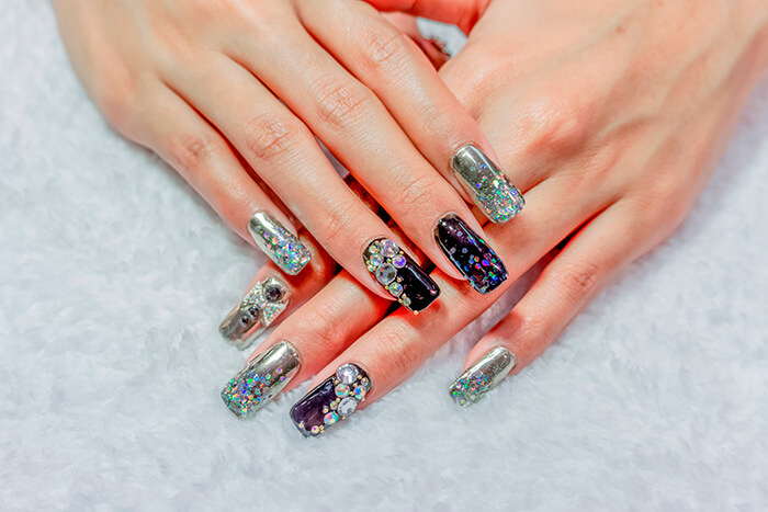 Unhas elegantes 2025 squoval