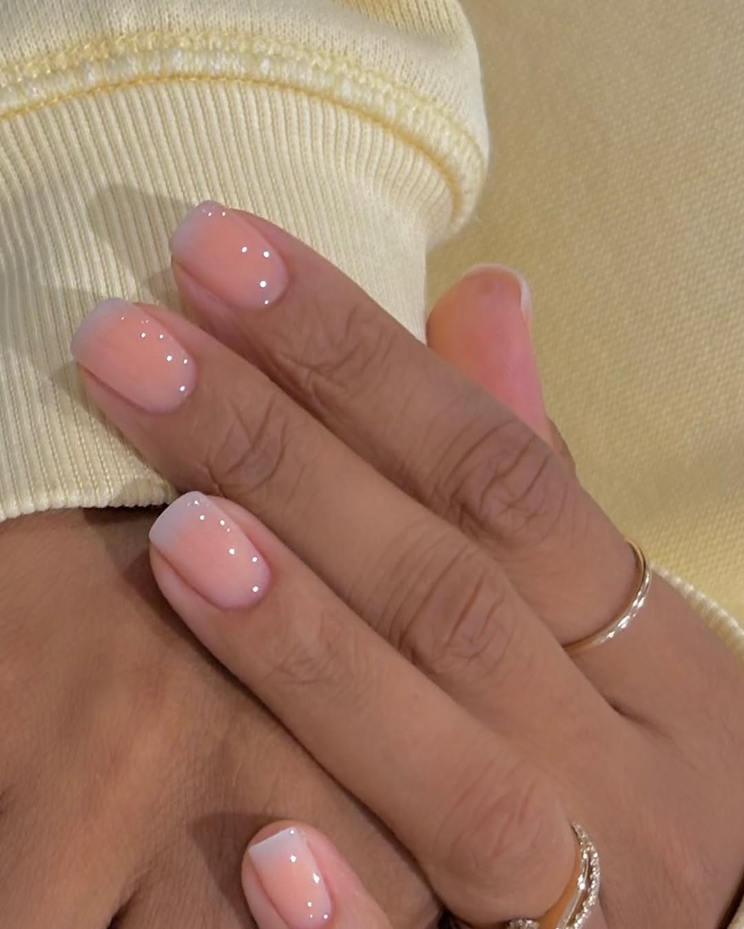 Unhas elegantes 2025 minimalistas