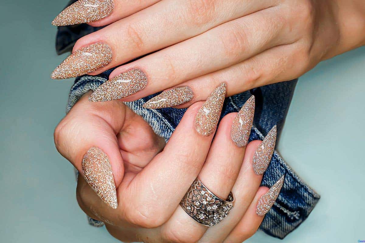 Unhas elegantes 2025 formatos
