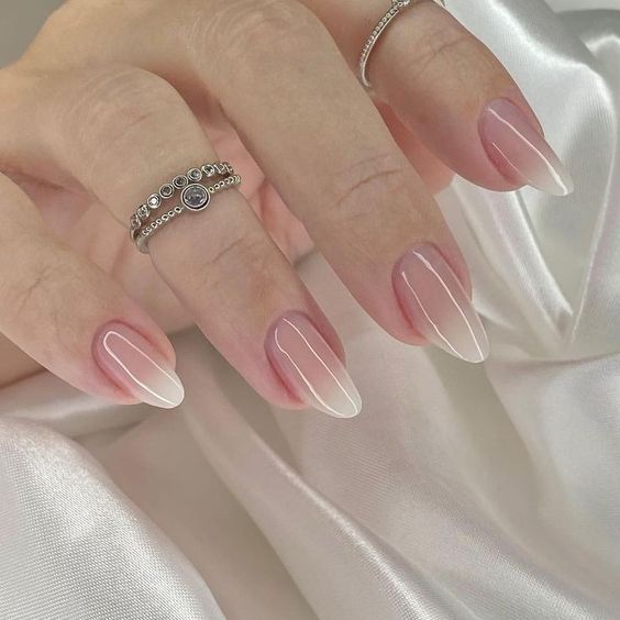 Unhas elegantes 2025 naked nails