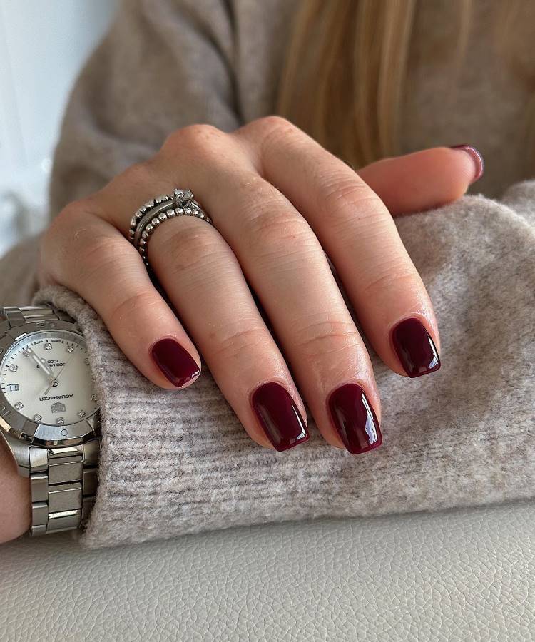 unhas nude elegantes