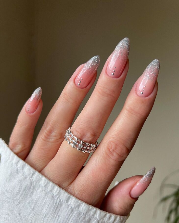 unhas em gel tons pastel