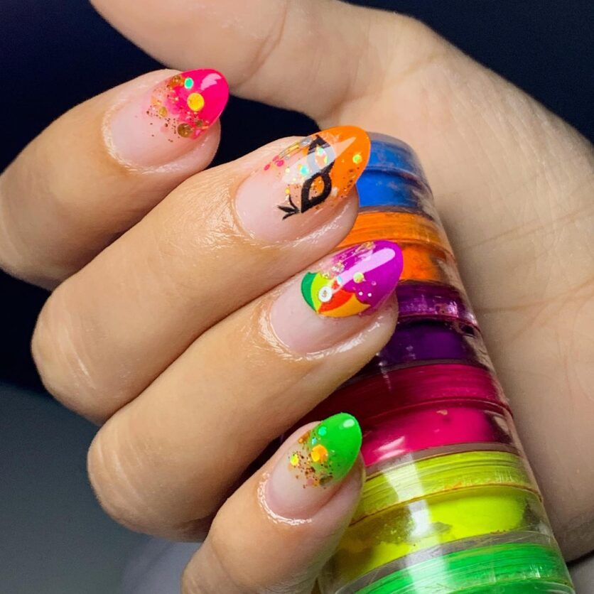 unhas inspiração carnaval