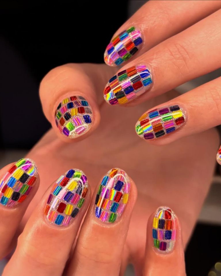 unhas inspiração carnaval