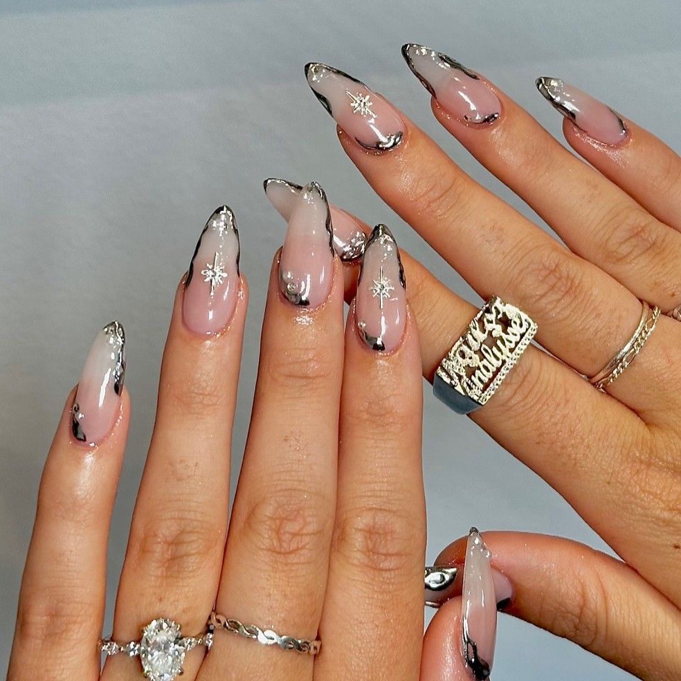 quanto custa fazer unhas decoradas para ano novo
