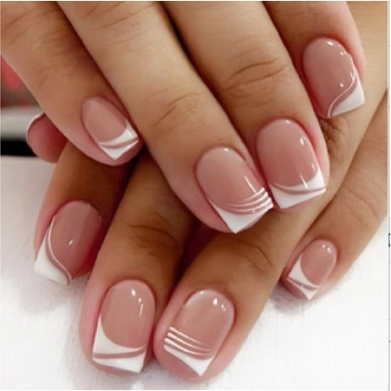 Unhas curtas minimalistas Ano Novo 2026