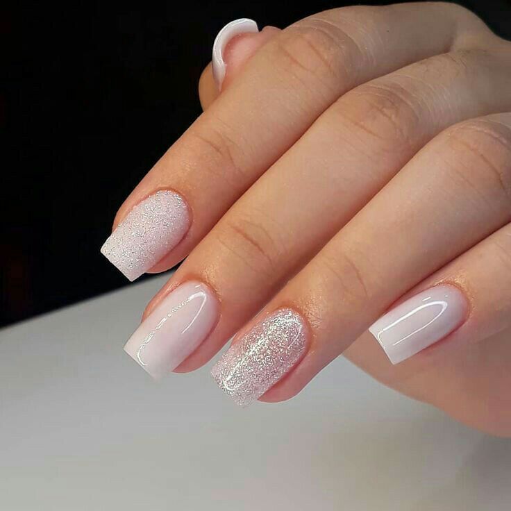 Unhas curtas brancas Ano Novo