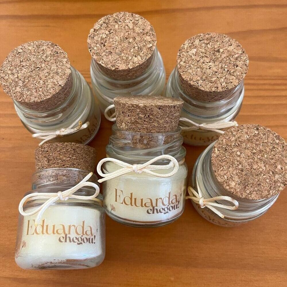 Velas aromáticas com fragrância de bambu