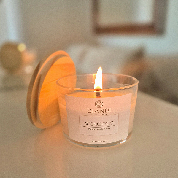 Velas aromáticas com fragrância cítrica