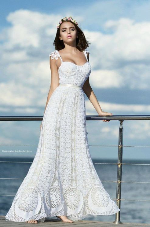 Linhas e Pontos Essenciais para Criar um Vestido de Noiva de Crochê Deslumbrante