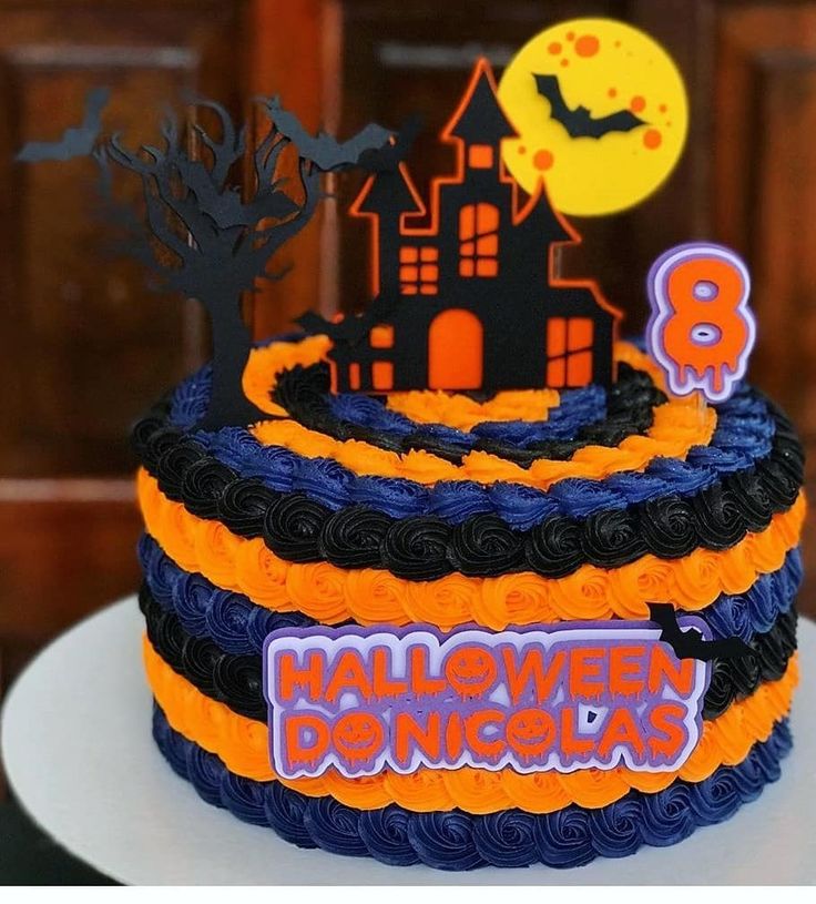 bolo halloween com pasta americana